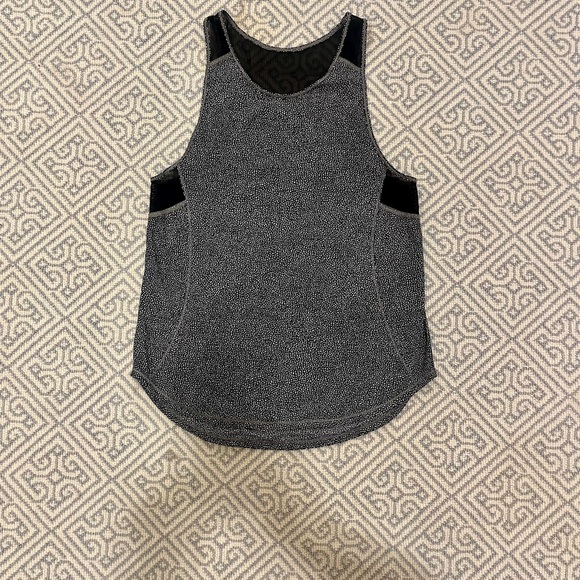 Lululemon Tank Top Women 10 Black White Sculpt II Racerback Mesh Lightweight Gym - Picture 3 of 5